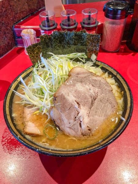 『ラーメン中盛下仁田ネギタマネギ特上チャーシュー』厚木家のレビュー ラーメンデータベース