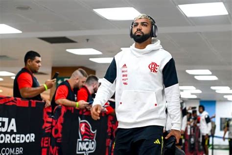 Flamengo Veja a reação de Gabigol após Pedro perder pênalti