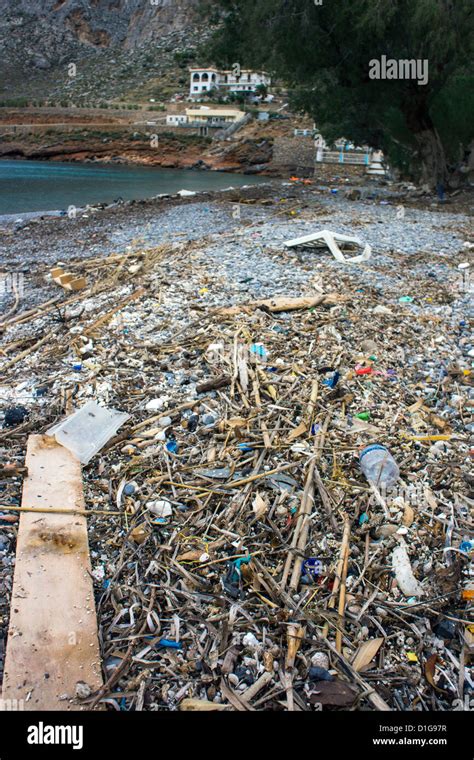 Basura basura basura contaminada fotografías e imágenes de alta