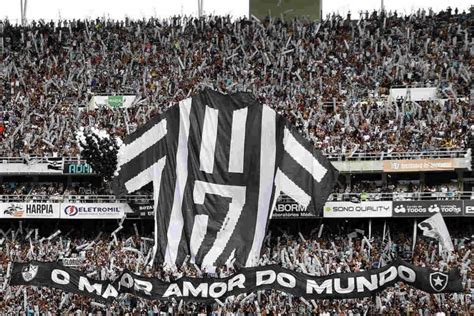 Botafogo Atinge Marca De Mil S Cios Torcedores Lance