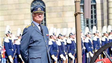 Vor Der Abdankung K Nig Carl Gustaf Lobt K Nigin Margrethe