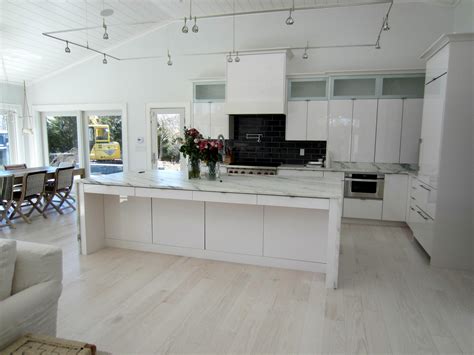 Whitewashed Floors In Kitchen – Flooring Ideas