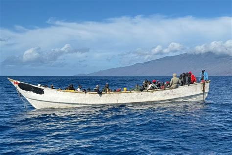 Piden cárcel por patronear una patera de Argelia a Baleares