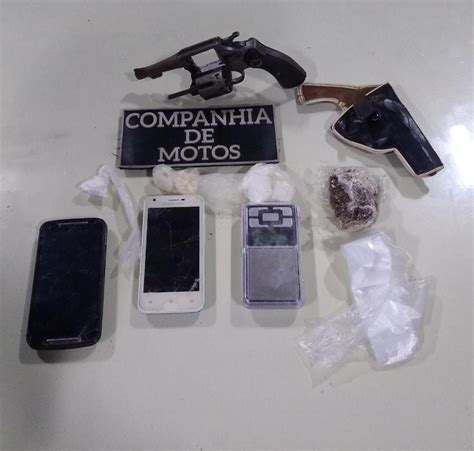 PMCE captura adolescente revólver drogas e dois celulares na