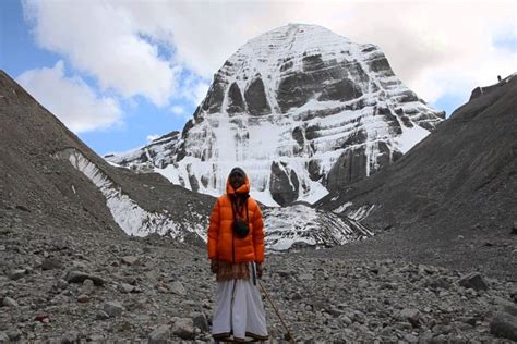 Kailash Yatra & Muktinath Temple | Golden Nepal Holidays!