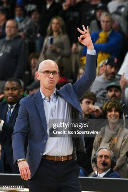 Dan Hurley Basketball Player Photos and Premium High Res Pictures ...