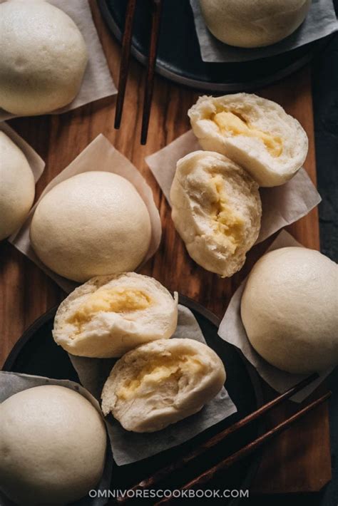 Chinese Steamed Custard Buns nai wong bao 奶黄包 Omnivore s Cookbook