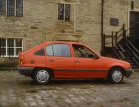 Imcdb Org Vauxhall Astra Gl Auto Mkii In Stay Lucky