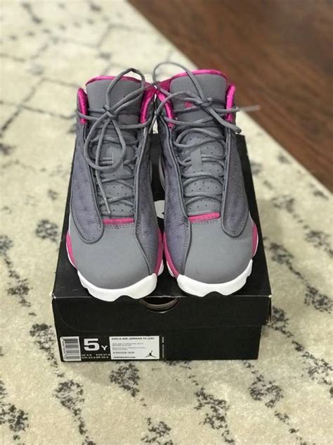 Jordan XIII (13) Cool grey/Fusion Pink VNDS size 5y | Kixify Marketplace