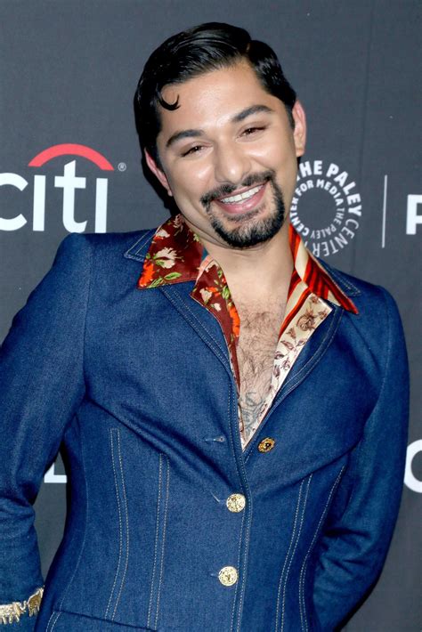 los angeles apr 7 - mark indelicato op de paleyfest 2022 hacks in dolby