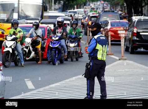 Antipolo City Philippines June 1 2020 Traffic Officers Direct And Manage The Flow Of