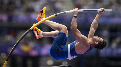 French Pole Vaulter Video Anthony Ammirati Dislodges Bar With Penis Costing Him Medal