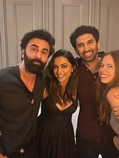 Deepika Padukone, Ranbir Kapoor celebrate a decade of friendship, YJHD ...