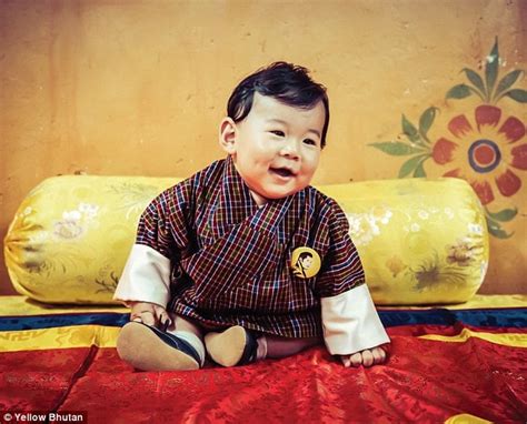 His royal cuteness! King of Bhutan follows in Kate's footsteps by ...