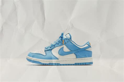 Wmns Nike Dunk Low Coast Bstn Chronicles