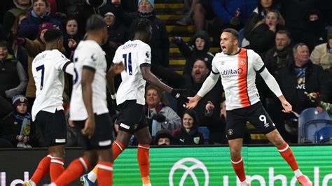 Burnley Luton Town Zeki Amdouni Strike Cancelled Out By Carlton