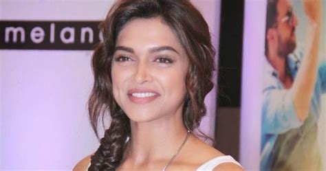 Deepika Padukone Hot And Sexy Seksi Hot Wanita Hot Gadis Hot