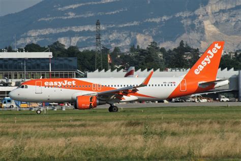 EasyJet Airbus A320 214 HB JXM Applying Reverse Thrust I Flickr