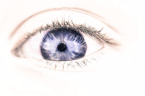 blue moon in your eye meaning