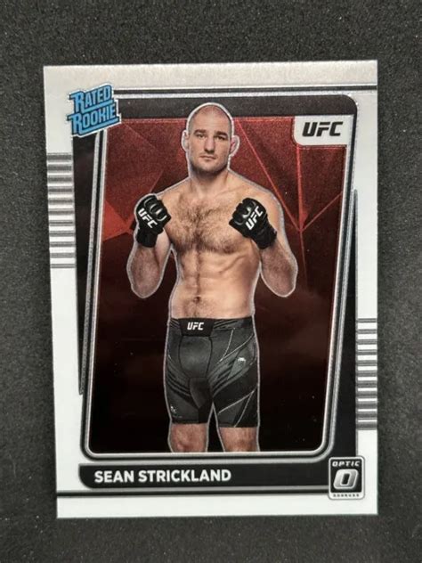 2022 DONRUSS OPTIC Sean Strickland recrue classée UFC champion des