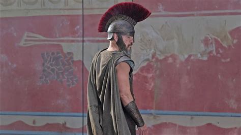 ¿Comprar entradas para una película un año antes? La estrategia de