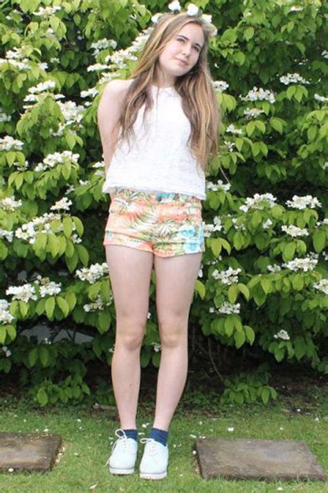 Ways To Wear Printed Shorts Teen Vogue