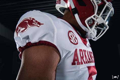 Arkansas Razorbacks reveal new jerseys for the 2020 football season ...