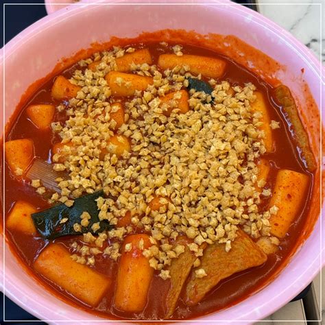 2024 Unique Korean Restaurants in Seoul: Stella Tteokbokki 스텔라 떡볶이 ...