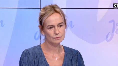 Sandrine Bonnaire Dit Enqu Ter Sur La Mort De Sa M Re T Moin De