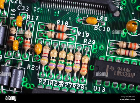 Resistors on Circuit Board Stock Photo: 8697967 - Alamy