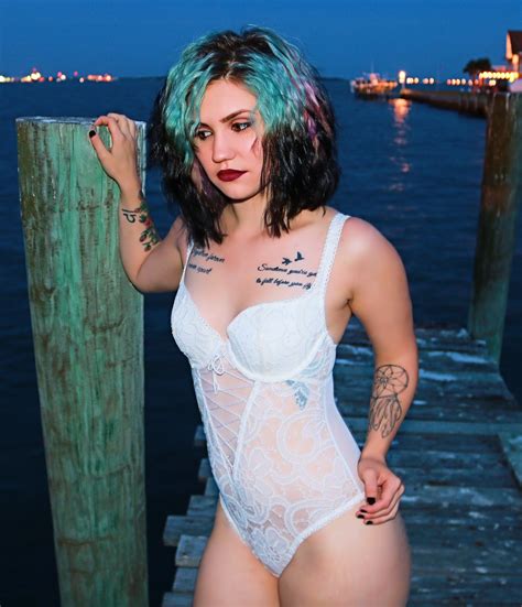 Belle Modeling Agency