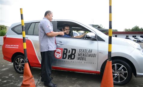 Biaya Kursus Stir Mobil Dapat SIM Murah Dan Tips Dilectae