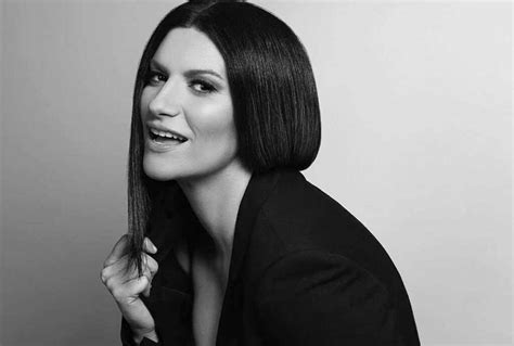 Laura Pausini età marito figlia altezza peso canzoni Sanremo