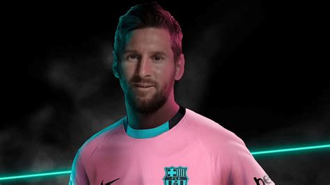 Barcelona Con Messi Como Modelo Presentó Su Nueva Camiseta