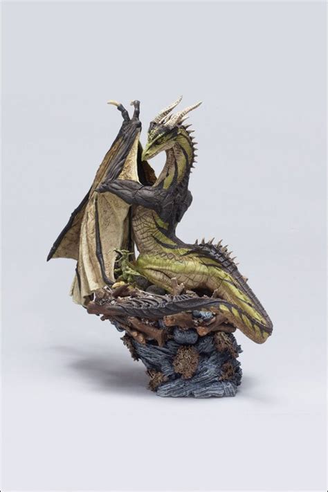 McFARLANE S DRAGONS SERIES 3 QUEST FOR THE LOST KING February 2006