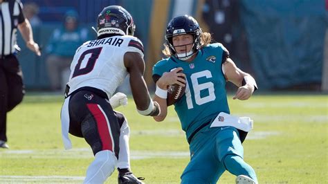 Jaguars Trevor Lawrence Takes Huge Hit From Texans Azeez Al Shaair