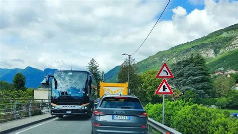 Statale Regina Dopo Lordinanza Tir Arriva La Tassa Di Griante