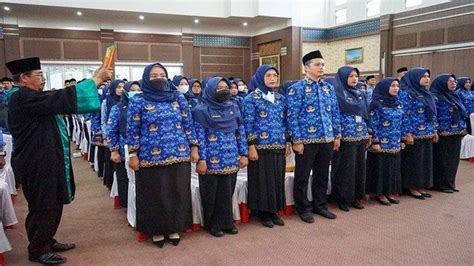 Bupati Karimun Lantik Ratusan Pejabat Fungsional Dan Puluhan Kepala