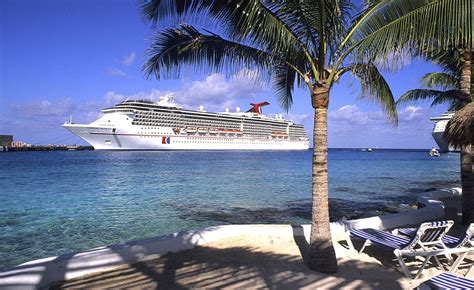 Carnival Cruise Ships Collide In Cozumel, 1 Injury Reported | TIME