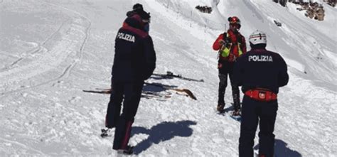 Valanghe Sulle Alpi Quattro Morti In Poche Ore La Stampa