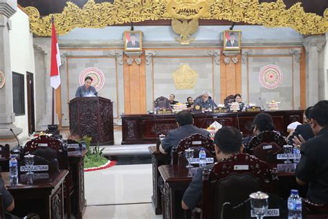 Rapat Paripurna Tabanan 5 Fraksi Sampaikan Pandangan Umum Terhadap 2