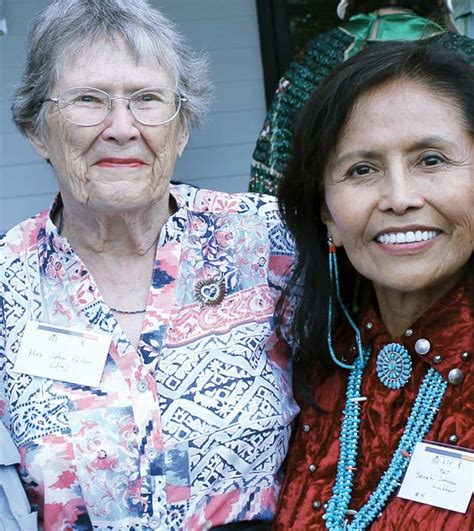 Honoring Volunteers Paying Tribute To Hosts Of All American Indian