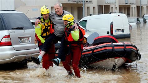 Hochwasser In Frankreich Zahl Der Toten Steigt Auf Euronews