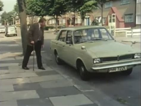 IMCDb Org 1972 Hillman Hunter DL Arrow In Softly Softly Task Force