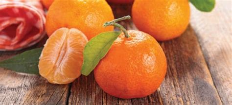 What Are Clementines? Top 6 Reasons to Eat This Citrus Fruit