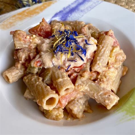 RIGATONI ALLA CREMA DI POMODORI E MELANZANE Al Ta Cucina