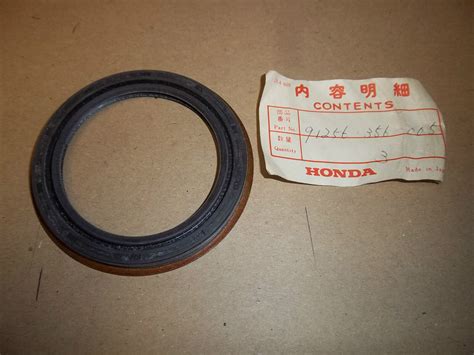 Genuine Honda Xl K Mt Xl K Wheel Hub Sprocket Dust Seal