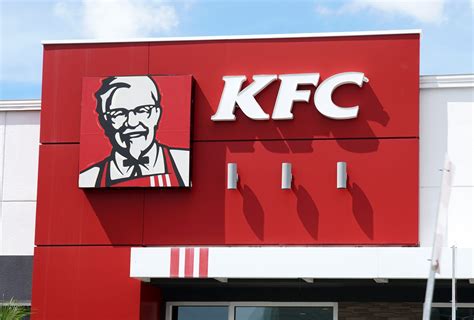 Fans erupt over KFC all-you-can-eat buffet: 'We need it back'