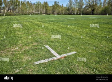 Markings on a American football field Stock Photo - Alamy