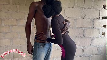 La nena de Calabar me pagó para que probara mi gran polla XVIDEOS